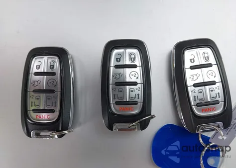 2018 Chrysler Pacifica Limited from USA, damaged, VIN 2C4RC1GG1JR257456